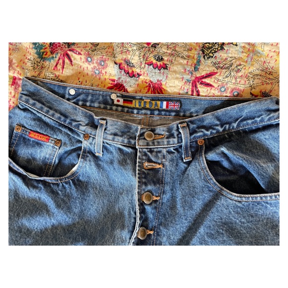 SOLD-90’s vintage Ikeda mom jeans - Picture 6 of 8